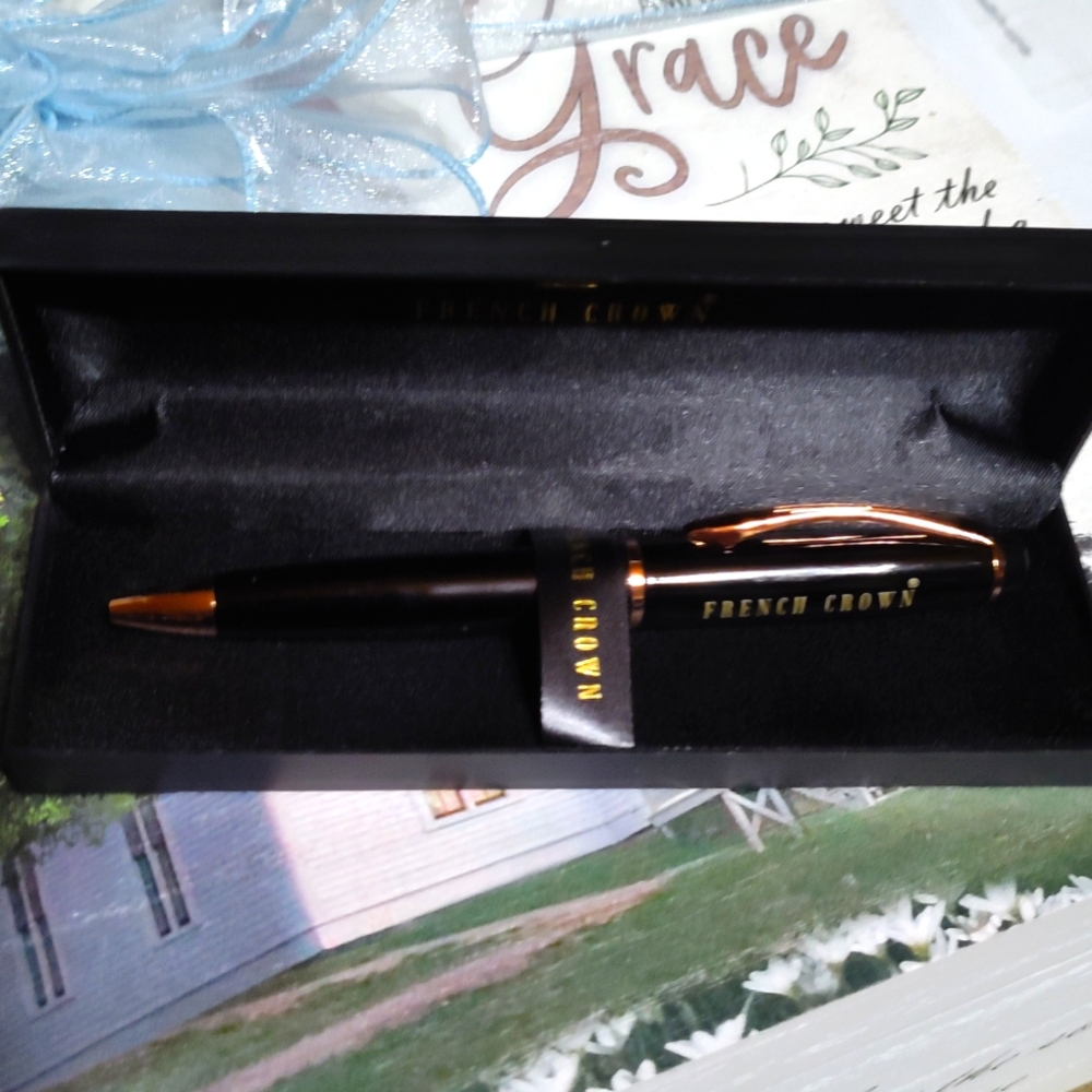 French crown pen